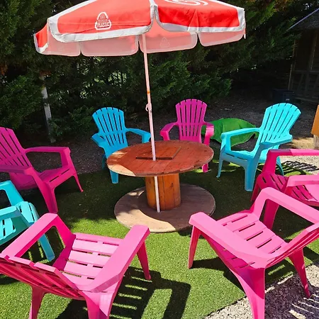 Avec Jeux Et Terrasse A La Guittiere - Fr-1-426-567 Holiday home